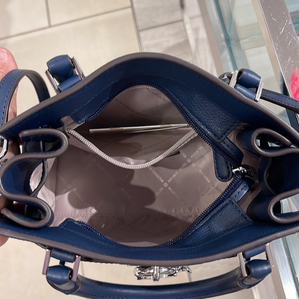 Michael Kors Hamilton Small Satchel Shoulder Crossbody Bag 
Navy Multi 
NWT - Picture 4 of 16